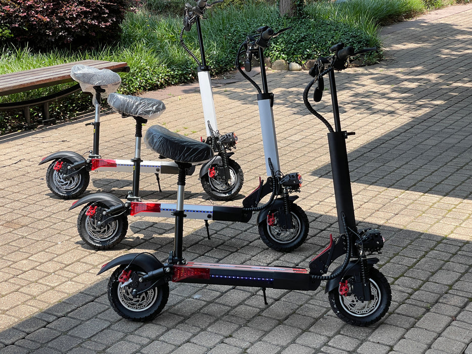 RocRyder Elecric Scooters 800w Bluetooth, Alarm, 2 Key Fobs, 1/4 Mile LED Visibility, Alloy Frame