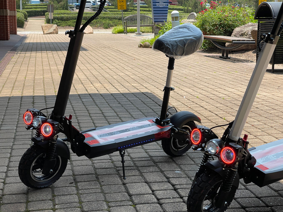 RocRyder Elecric Scooters 800w Bluetooth, Alarm, 2 Key Fobs, 1/4 Mile LED Visibility, Alloy Frame